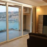 Seaside アパート